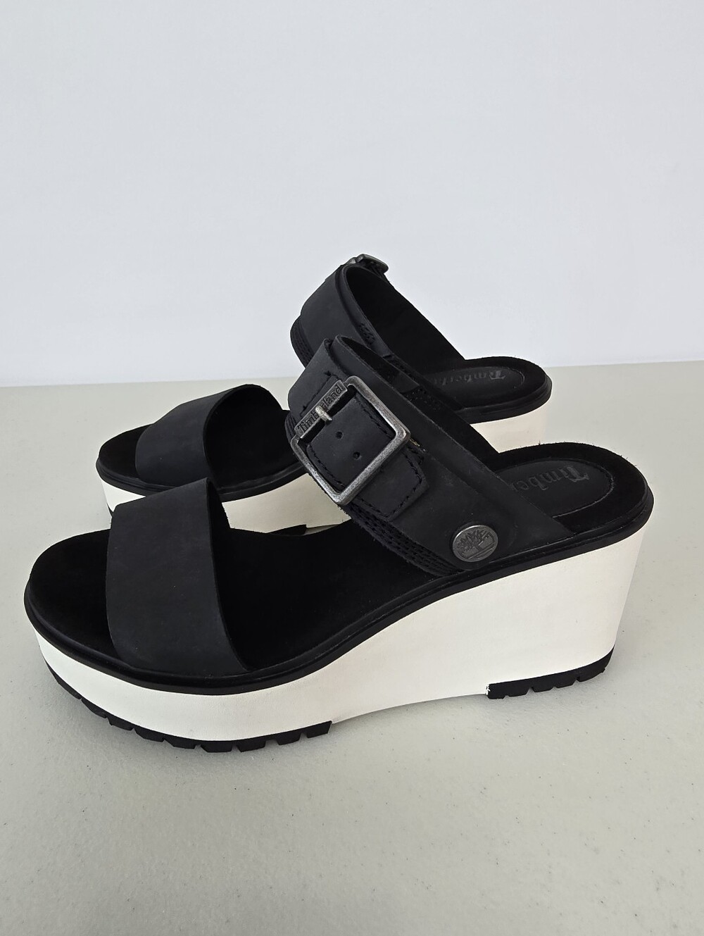 Timberland Koralyn Black Nubuck Platform Wedge Heel Lug Sole Sandals Size 7 - Picture 3 of 8